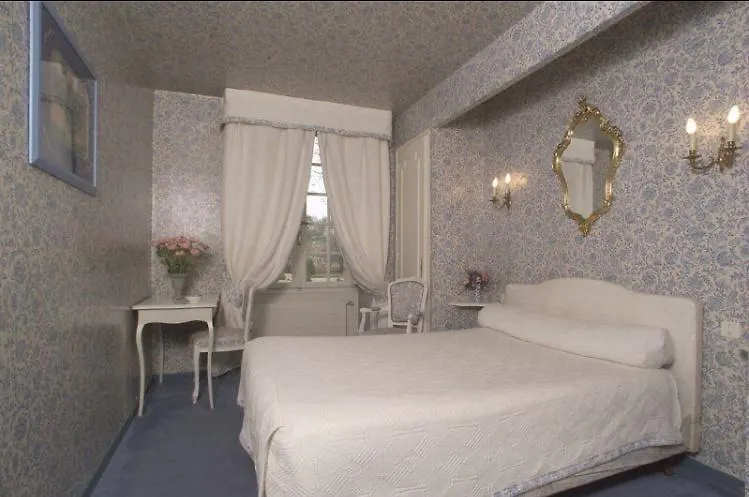 Hotel Le Prieure Aix-en-Provence 2*,
